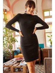 Olalook Sukienka w kolorze czarnym rozmiar: onesize. Czarne sukienki Olalook, bez wzorów, z bawełny, bez kołnierzyka, bez ramiączek, midi. Za 57.60 zł.