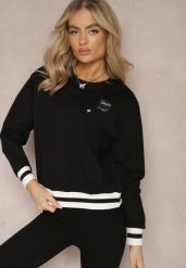 Czarna Bluza o Klasycznym Fasonie z Ozdobną Aplikacją Ewene. Czarne bluzy Renee, s, z aplikacjami, z dzianiny, casualowe, bez ramiączek, bez kaptura. W wyprzedaży za 55.99 zł.