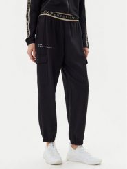 EA7 Emporio Armani Spodnie dresowe 7W000282 AF12501 UC001 Czarny Loose Fit. Czarne spodnie dresowe EA7 Emporio Armani, bez wzorów, z dresówki. Za 319.99 zł.
