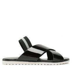 Sandały Pollini. Czarne sandały Pollini, bez wzorów, bez obcasa, na płaskiej podeszwie, bez zapięcia. Za 379.99 zł.