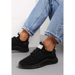 Czarne Buty Sportowe Elorana. Czarne buty sportowe lifestyle Renee, z aplikacjami, z gumy, sportowe, z okrągłym noskiem, bez zapięcia. W wyprzedaży za 51.99 zł.