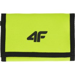 Portfel PRT202 - limonka neon. Portfele marki 4f. W wyprzedaży za 29.99 zł.