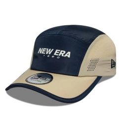 Czapka 5-panelowa New Era Colour Block Runner. Niebieskie czapki z daszkiem New Era, bez wzorów. Za 226.50 zł.