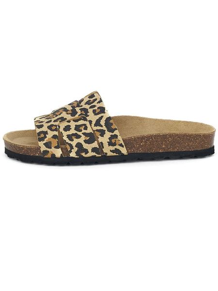 BABUNKERS Family Klapki w kolorze beżowo-brązowym rozmiar: 39. Brązowe klapki BABUNKERS Family, bez wzorów, klasyczne, z otwartym noskiem, bez obcasa, bez zapięcia. Za 118.84 zł.