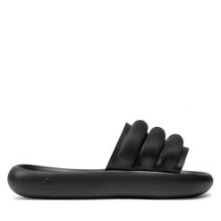 Klapki adidas. Czarne klapki adidas, bez wzorów, bez obcasa, bez zapięcia. Za 199.99 zł.