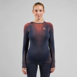 Bluza termoaktywna damska ODLO Blackcomb Eco. Czerwone bluzy bez kaptura ODLO, na zimę, xs, bez wzorów, z elastanu, bez kaptura, narciarskie. Za 279.99 zł.