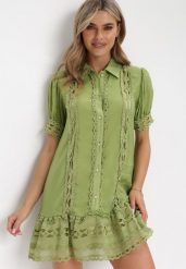 Zielona Koszulowa Sukienka Mini z Koronką i Perłowymi Guzikami Isira. Zielone sukienki Born2be, na imprezę, m, bez wzorów, z koronki, eleganckie, bez kołnierzyka, bez ramiączek, mini, koszulowe. Za 179.99 zł.