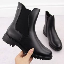 Botki damskie sztyblety ocieplane czarne Potocki 12418. Czarne botki POTOCKI, bez wzorów, ze skóry ekologicznej, eleganckie, bez obcasa, bez zapięcia. Za 115.00 zł.