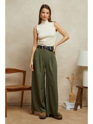 Plume Spodnie "Paule" w kolorze khaki rozmiar: M. Brązowe spodnie materiałowe Plume, bez wzorów, z materiału, z podwyższonym stanem. Za 167.67 zł.