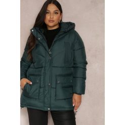 Ciemnozielona Kurtka Pikowana Sabrino. Zielone kurtki Renee, plus size, bez wzorów. W wyprzedaży za 146.99 zł.