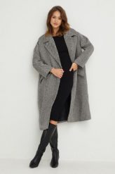 Answear Lab płaszcz z wełną kolor czarny przejściowy oversize. Czarne płaszcze Answear Lab, l, bez wzorów, z wełny, klasyczne, bez kaptura. Za 499.99 zł.