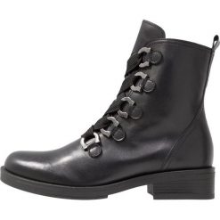 Gabor Botki sznurowane schwarz. Niebieskie botki marki comma casual identity, z materiału, casualowe. Za 629.00 zł.