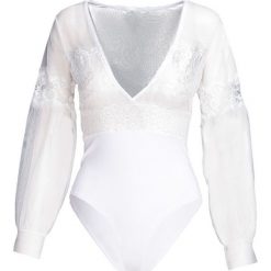 Białe Body Unblurred. Body i gorsety marki Born2be. Za 44.99 zł.