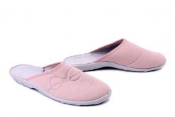 BEFADO 235D 215 różowy, kapcie damskie. Czerwone kapcie Befado, bez wzorów. Za 64.99 zł.