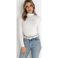 Biały Golf Posen. Białe swetry Born2be, xl, bez wzorów, z dzianiny, bez ramiączek. W wyprzedaży za 16.99 zł.