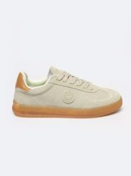 Sneakersy damskie ze skóry naturalnej zamszowej pistacjowe RR274848 300. Zielone buty sportowe lifestyle BIG STAR, bez wzorów, z materiału, sportowe, bez zapięcia. W wyprzedaży za 139.99 zł.