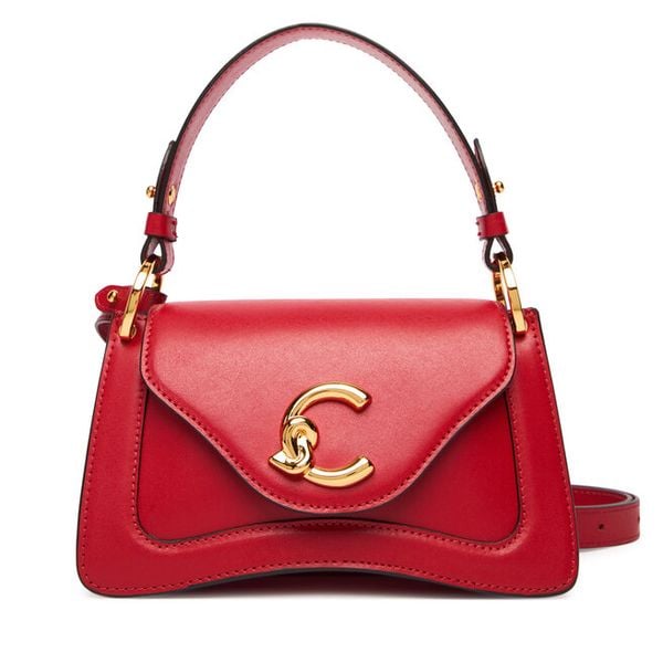 Torebka Coccinelle. Czerwone torebki klasyczne Coccinelle, bez wzorów, klasyczne, bez dodatków. Za 1,309.00 zł.