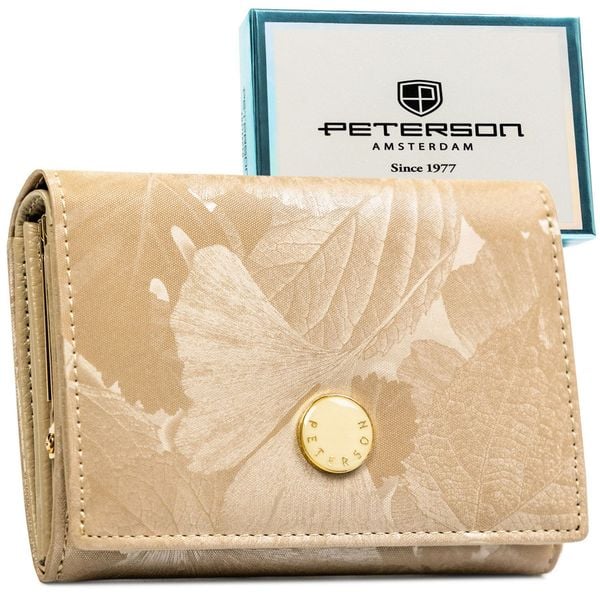 Beżowy portfel damski ze skóry naturalnej i ekologicznej z systemem RFID Peterson PTN PS445-MLF. Brązowe portfele Peterson, z aplikacjami, ze skóry. Za 89.99 zł.