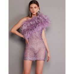 BRONX AND BANCO - Fioletowa sukienka Lulu z piórami. Czerwone sukienki BRONX AND BANCO, l, bez wzorów, eleganckie, bez kołnierzyka, bez ramiączek, mini. Za 7,530.00 zł.
