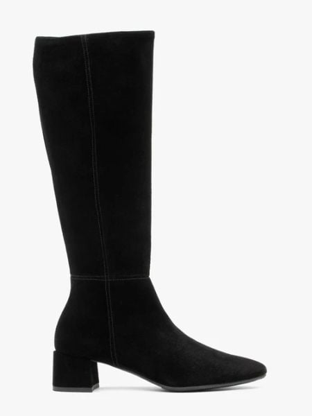 Czarne kozaki na słupku. Czarne kozaki Ryłko, bez wzorów, ze skóry, eleganckie, przed kolano, bez obcasa, na obcasie, bez zapięcia. Za 579.99 zł.