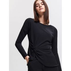 Bluzka z ozdobnym marszczeniem - Czarny. Bluzki marki Reserved. W wyprzedaży za 34.99 zł.