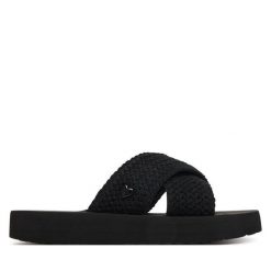 Klapki LOVE MOSCHINO. Czarne klapki Love Moschino, bez wzorów, bez obcasa, bez zapięcia. Za 659.99 zł.