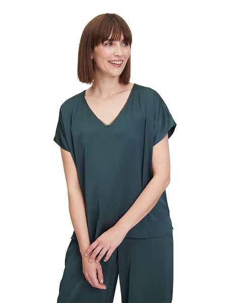 Vera Mont Bluzka w kolorze ciemnozielonym rozmiar: 38. Zielone bluzki Vera Mont, bez wzorów, bez kołnierzyka, bez ramiączek. Za 79.40 zł.