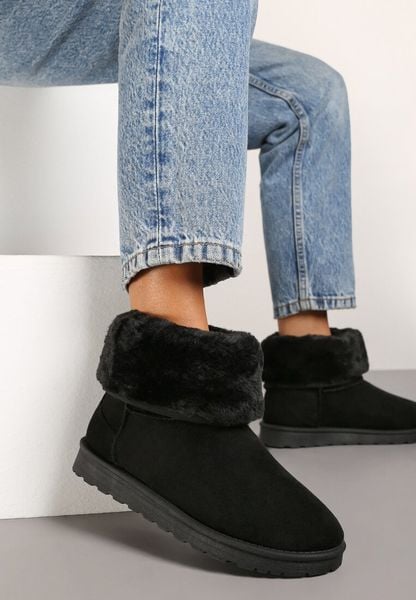 Czarne Śniegowce na Płaskiej Podeszwie z Ozdobnym Futerkiem Polida. Czarne śniegowce Renee, bez wzorów, z dzianiny, bez zapięcia. Za 84.99 zł.