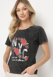 Czarny T-shirt z Bawełny Ozdobiony Napisami i Kwiatami Savierele. Czarne t-shirty Born2be, l, bez wzorów, z bawełny, klasyczne, bez kołnierzyka, bez ramiączek. W wyprzedaży za 38.24 zł.