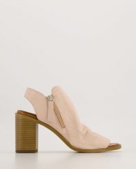 SANDAŁY Z CHOLEWKĄ 030171324 CAMEO. Sandały Venezia, bez wzorów, ze skóry, bez obcasa, bez zapięcia. Za 279.00 zł.