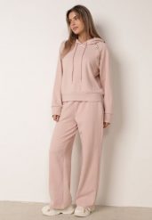 Różowy Komplet Dresowy Bluza z Kapturem z Ozdobnymi Guzikami i Spodnie Eborissa. Czerwone bluzy z kapturem Born2be, l, bez wzorów, z dresówki, z kapturem, trekkingowe. Za 169.99 zł.