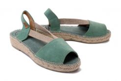 TONI PONS ELLA menta mint, sandały/espadryle damskie. Zielone sandały Toni Pons, bez wzorów, bez obcasa, na koturnie, bez zapięcia. Za 284.90 zł.
