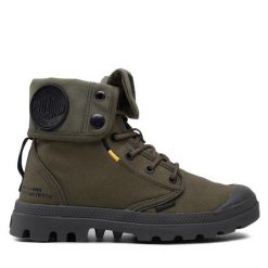 Trapery Palladium. Brązowe traperki Palladium, bez wzorów, bez obcasa, bez zapięcia. Za 449.99 zł.
