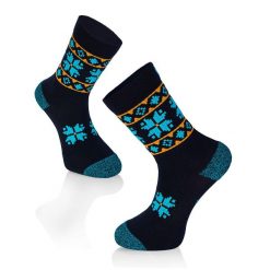 Skarpetki bawełniane Active Lifestyle Skarpetki ETHNO Granatowe. Niebieskie skarpetki TRY TO FLY, bez wzorów, z bawełny. W wyprzedaży za 59.69 zł.