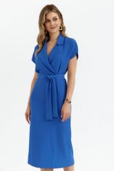 Elegancka sukienka ołówkowa z kołnierzem niebieska. Niebieskie sukienki Sukienki.shop, do pracy, l, bez wzorów, z elastanu, biznesowe, bez kołnierzyka, bez ramiączek, midi, dopasowane. Za 349.00 zł.