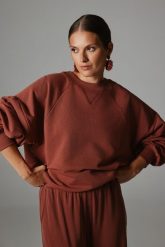 BLUZA ELENA MARSALA S - Flawless. Brązowe bluzy bez kaptura Flawless, s, bez wzorów, z bawełny, bez kaptura. Za 369.00 zł.