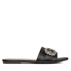 Klapki Guess. Czarne klapki Guess, z aplikacjami, bez obcasa, bez zapięcia. Za 769.99 zł.