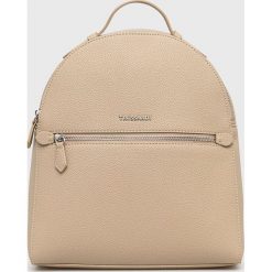 Trussardi plecak damski kolor beżowy mały gładki. Brązowe plecaki TRUSSARDI, bez wzorów, do ręki, bez dodatków. Za 769.99 zł.