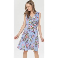 Niebieska Sukienka Pirepise. Niebieskie sukienki Born2be, na imprezę, l, bez wzorów, bez kołnierzyka, bez ramiączek, mini. W wyprzedaży za 31.99 zł.