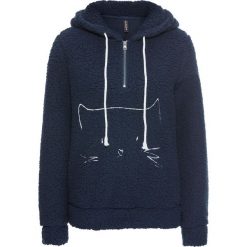Bluza z kapturem z polaru baranka z haftem bonprix ciemnoniebieski. Bluzy z kapturem bonprix. Za 124.99 zł.