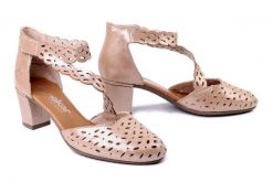 RIEKER 41055-62 beige, sandały damskie. Brązowe sandały Rieker, w ażurowe wzory, bez obcasa, na obcasie, bez zapięcia. Za 319.90 zł.