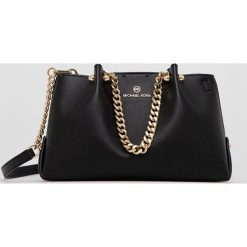 MICHAEL Michael Kors torebka kolor czarny. Czarne listonoszki MICHAEL Michael Kors, bez wzorów, bez dodatków. Za 1,369.90 zł.