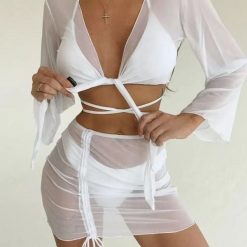 Strój kąpielowy bikini z pareo na plażę Elwina. Czarne bikini Intica, bez wzorów, eleganckie. Za 169.00 zł.