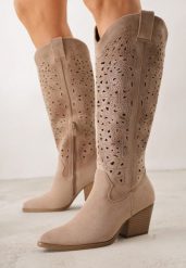 Ciemnobeżowe Kozaki Kowbojki na Stożku z Ażurową Cholewką Uria. Brązowe kozaki Born2be, w ażurowe wzory, z jeansu, bez obcasa, na obcasie, bez zapięcia. Za 199.99 zł.
