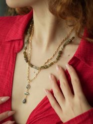 Pierres delicates Pozłacany naszyjnik z labradorytami - dł. 50 cm rozmiar: onesize. Brązowe naszyjniki Pierres delicates, z materiału, z labradorytem, pozłacane. Za 156.61 zł.