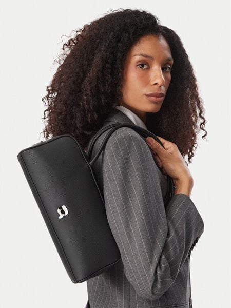 KARL LAGERFELD Torebka B4W30307 Czarny. Czarne torebki klasyczne KARL LAGERFELD, bez wzorów, ze skóry, bez dodatków. Za 849.99 zł.