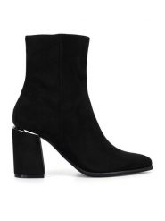 Nine West Botki WFA3000-1 Czarny. Czarne botki Nine West, bez wzorów, bez obcasa, na słupku, bez zapięcia. Za 195.99 zł.