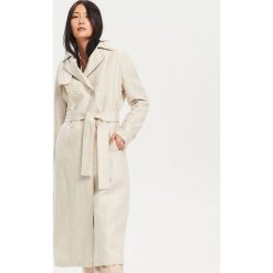 Lniany płaszcz - Beżowy. Płaszcze marki Reserved. Za 349.99 zł.