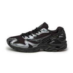Buty Mizuno Wave Rider 10. Brązowe buty treningowe Mizuno, bez wzorów, przed kostkę, bez zapięcia, trekkingowe, mizuno wave. Za 569.99 zł.