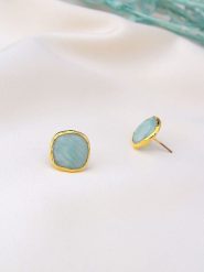 Pierres de Jade Pozłacane kolczyki-wkrętki z amazonitami rozmiar: onesize. Niebieskie kolczyki Pierres de Jade, pozłacane. Za 39.99 zł.